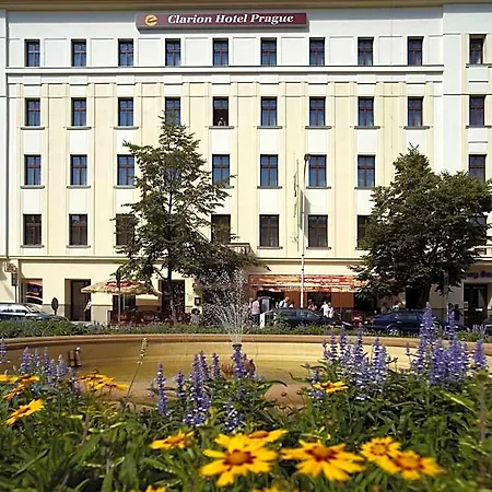 Отель Clarion