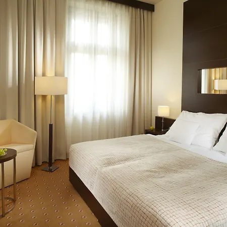 Clarion 4* Prague