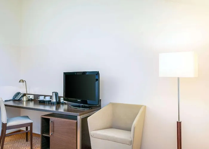 Clarion 4*